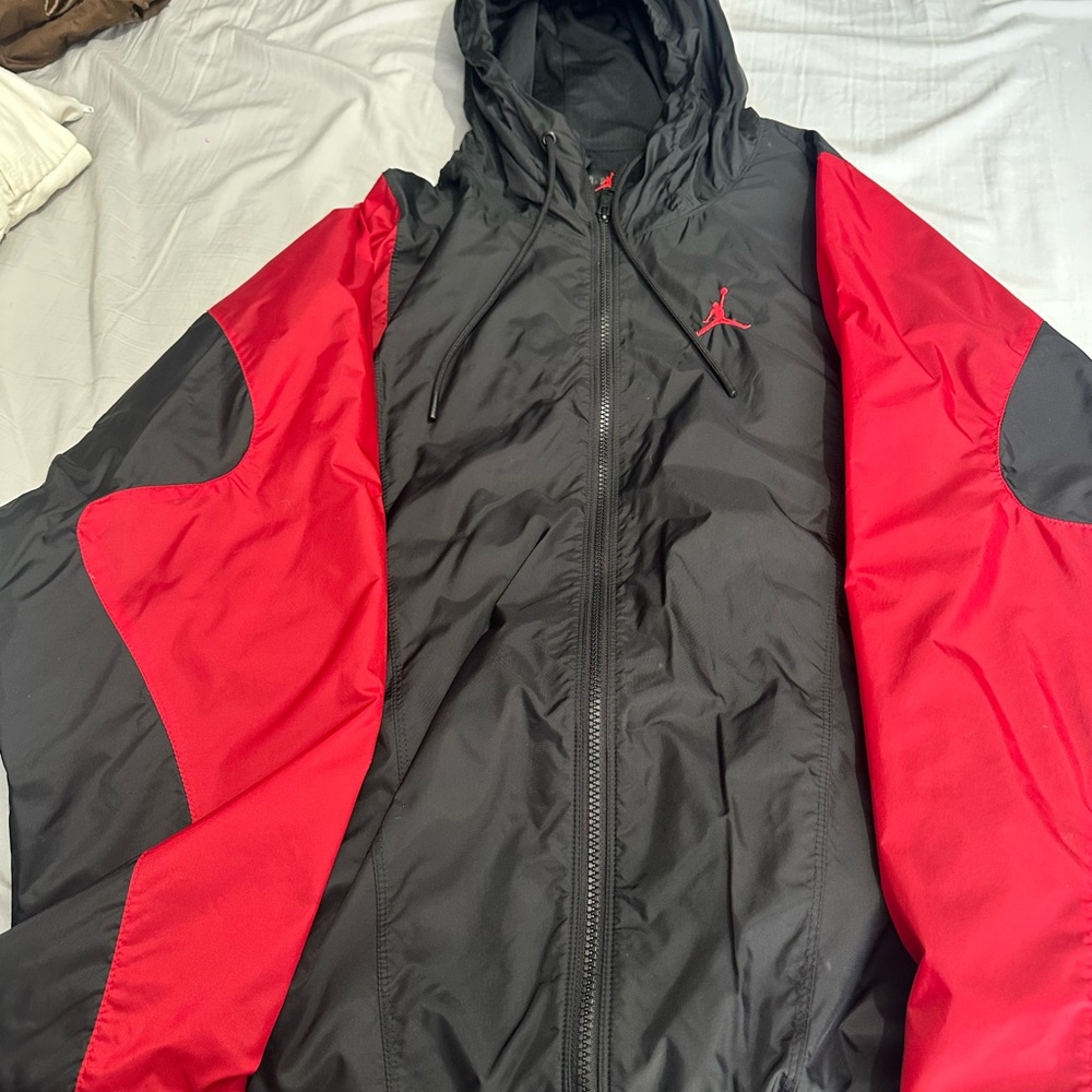 Jordan Men's Dynamic Black and Red Windbreaker